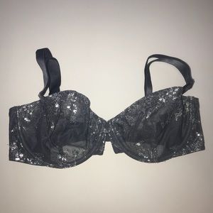 Victoria’s Secret grey bra 36D